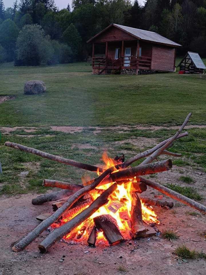 Cabane Areama Neagra Izvoru Mureşului Zewnętrze zdjęcie